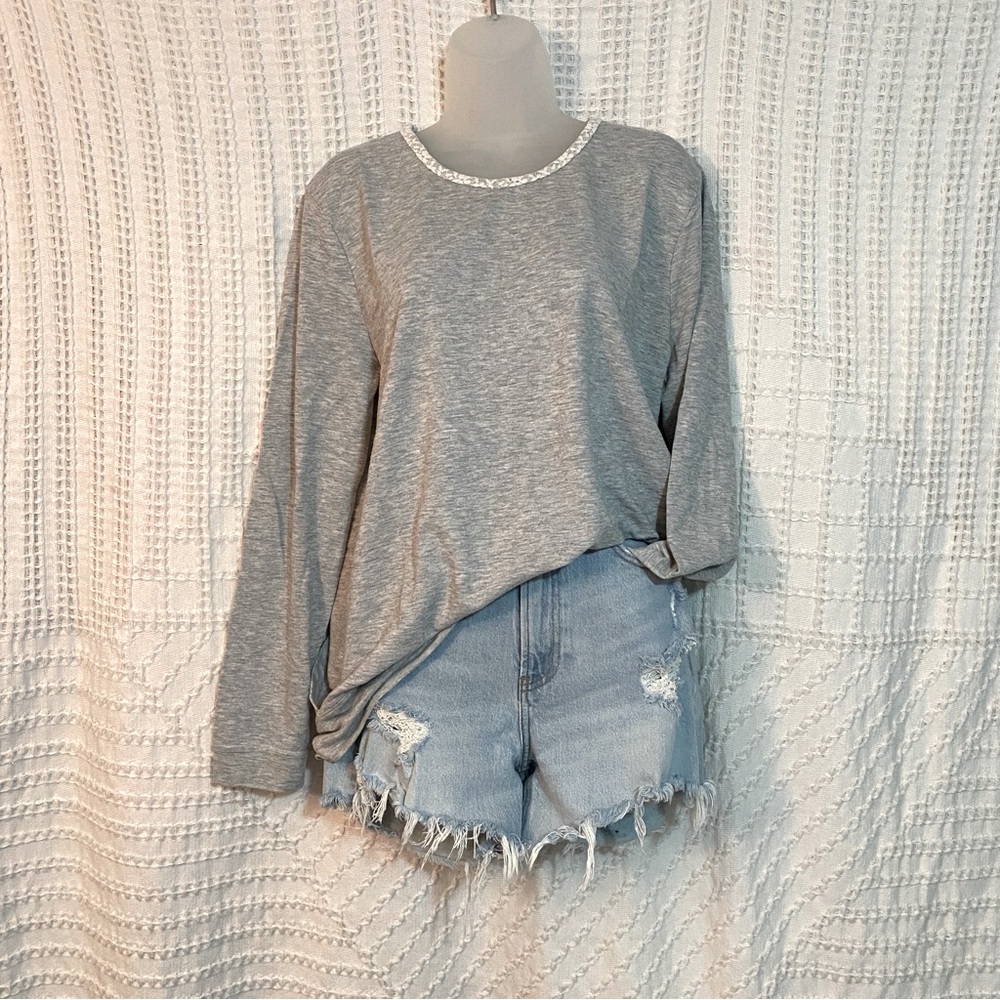📦 Victoria’s Secret | Sweater | M